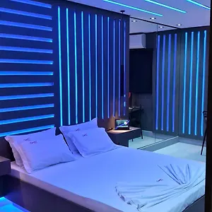 motel-queens.topsaopaulohotels.com/