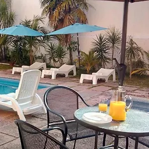 ikaro-suites.quintano-roohotels.com/